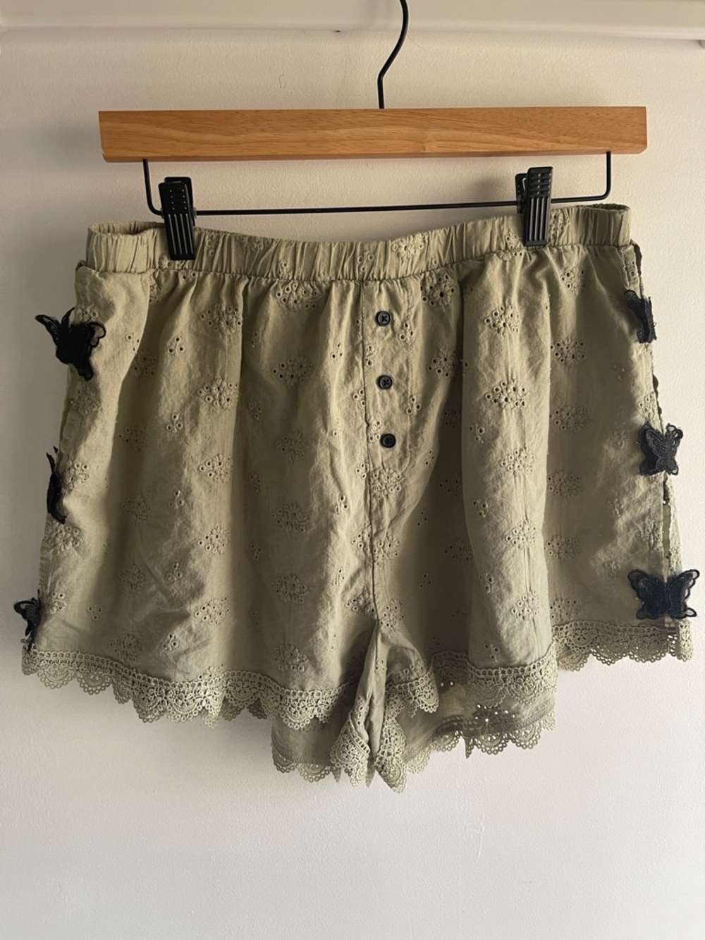 Thorn & Fable Olive Eyelet Shorts Scalloped Lace Butterfly Cottagecore Size L